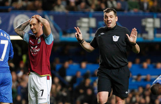 Football - Chelsea v Aston Villa - Barclays Premier League