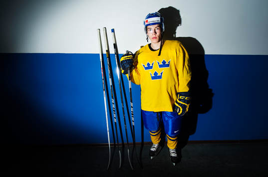 Filip Sandberg med sin korta klubba