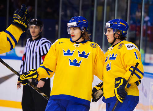 Emil Molin och Elias Lindholm, Sverige, jublar