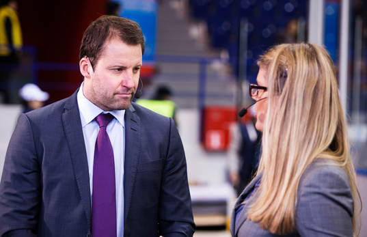 Mikael Renberg, expertkommentator, och Marie Lehmann,