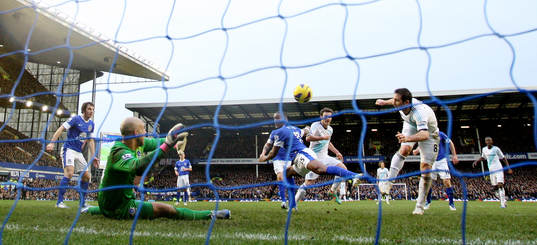Football - Everton v Chelsea - Barclays Premier League  -