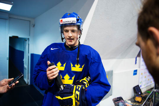Rasmus Bengtsson, Sverige, var tillbaka i träning