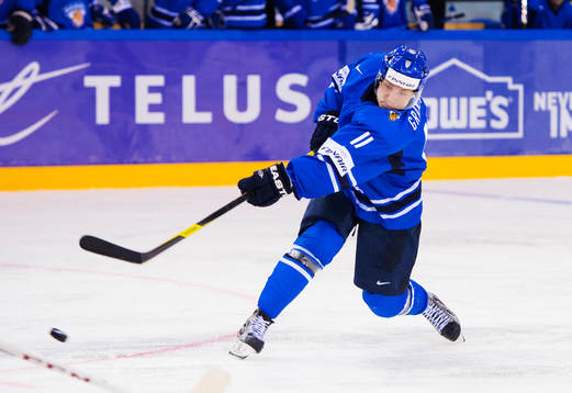 Markus Granlund, Finland, skjuter