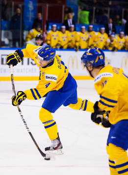 Christian Djoos, Sverige, skjuter
