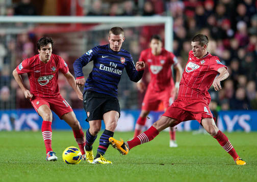 Football - Southampton v Arsenal - Barclays Premier League