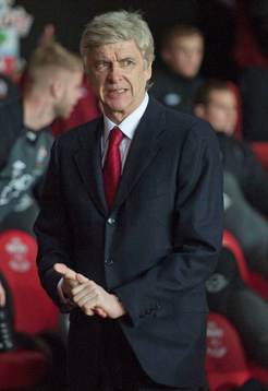 Football - Southampton v Arsenal - Barclays Premier League