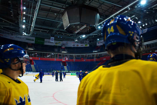 Sverige tränade för första gången på Ufa Arena, plats