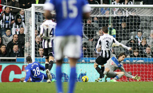 Football - Newcastle United v Everton - Barclays Premier