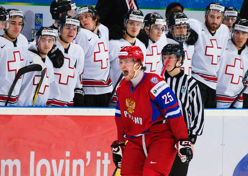 Mikhail Grigorenko, Ryssland, jublar framför