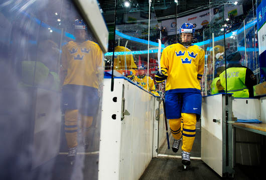 Jacob de la Rose, Sverige, gör entré på isen