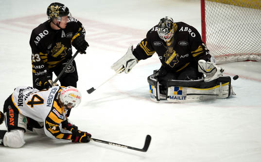 Petter Emanuelsson, Skellefteå tar sig förbi Daniel
