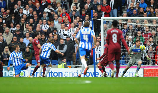 Football - Brighton & Hove Albion v Newcastle United - FA