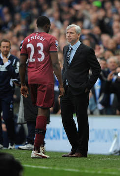 Football - Brighton & Hove Albion v Newcastle United - FA