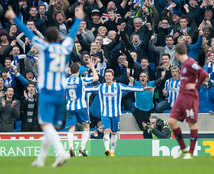 Football - Brighton & Hove Albion v Newcastle United - FA