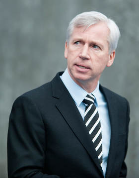 Football - Brighton & Hove Albion v Newcastle United - FA