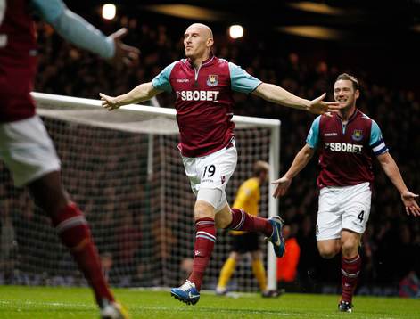 Football - West Ham United v Manchester United - FA Cup