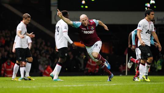 Football - West Ham United v Manchester United - FA Cup