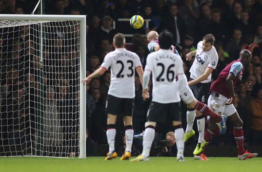 Football - West Ham United v Manchester United - FA Cup