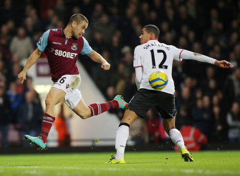 Football - West Ham United v Manchester United - FA Cup