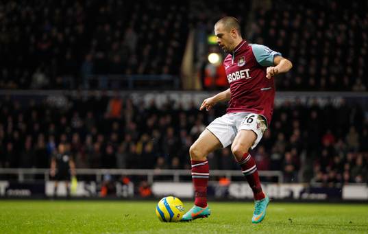 Football - West Ham United v Manchester United - FA Cup
