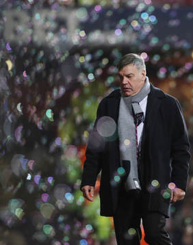 Football - West Ham United v Manchester United - FA Cup