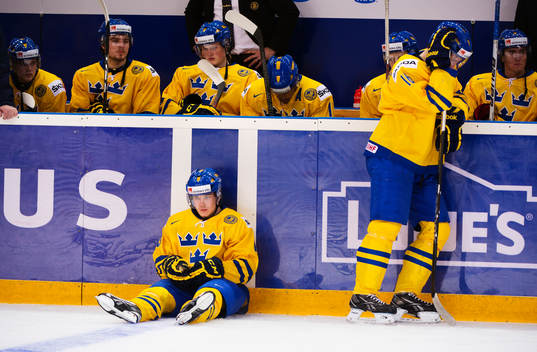 Viktor Arvidsson och Filip Forsberg, Sverige, deppar