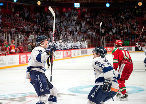 Målskytten Johan Ryno, Leksand jublar