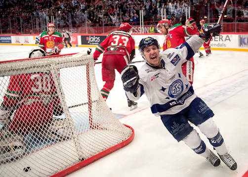 Matchhjälten och tremålsskytten Jacob Blomqvist, Leksand