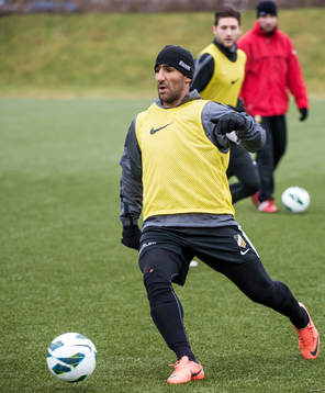 Mohammed Ali Khan, Häcken