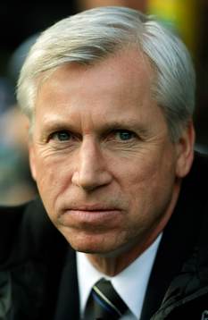 Football - Norwich City v Newcastle United - Barclays