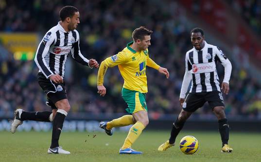 Football - Norwich City v Newcastle United - Barclays