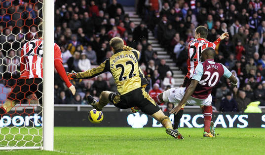 Football - Sunderland v West Ham United - Barclays Premier