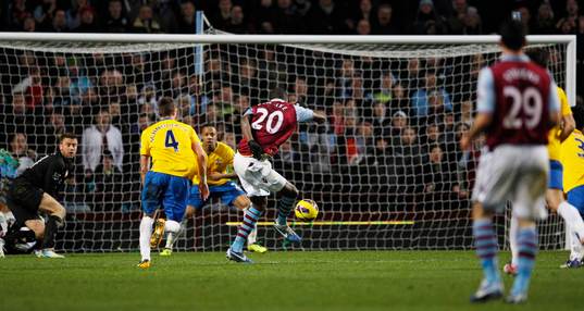 Football - Aston Villa v Southampton - Barclays Premier