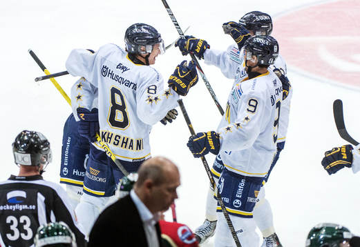 Rhett Rakhshani, HV71, firar med sina lagkamrater