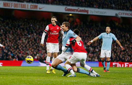 Football - Arsenal v Manchester City - Barclays Premier