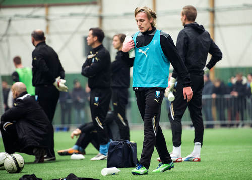 Emil Forsberg tar lite vatten