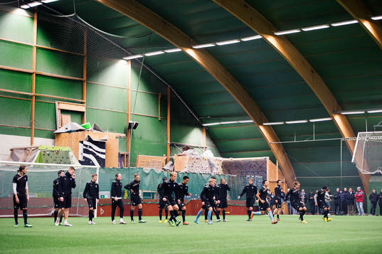 Första träningen för säsongen i Kombihallen, Malmö