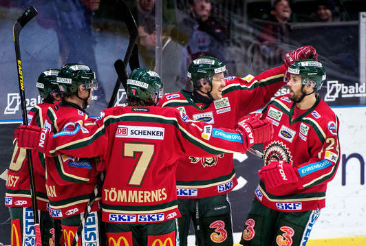 Magnus Kahnberg, Frölunda, firar