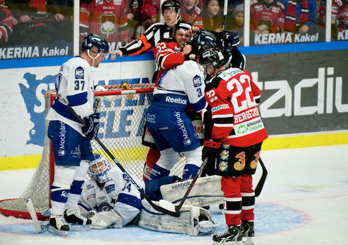 Lukas Eriksson, Mlamö i bråk