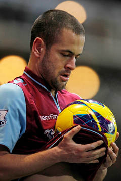 Football - West Ham United v Queens Park Rangers - Barclays