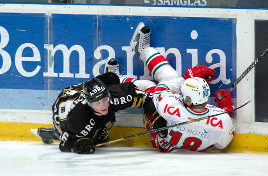 Mattias Ritola, Modo och Tobias Viklund, AIK