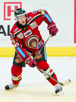 Magnus Kahnberg, Frölunda skjuter av sin klubba