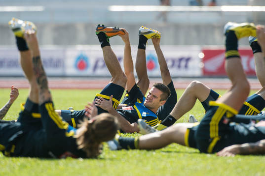 Träning på 700 års Stadion i Chiang Mai. Ivo Pekalski