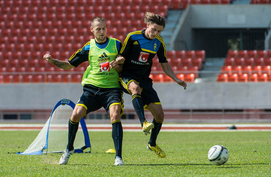 Träning på 700 års Stadion i Chiang Mai. Alexander