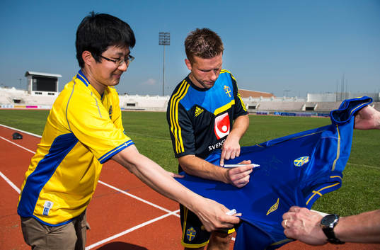 Träning på 700 års Stadion i Chiang Mai. Anders Svensson