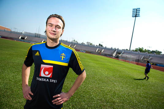 Träning på 700 års Stadion i Chiang Mai. Viktor Prodell