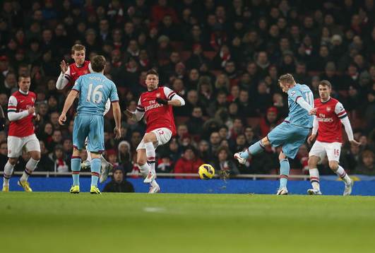Football - Arsenal v West Ham United - Barclays Premier