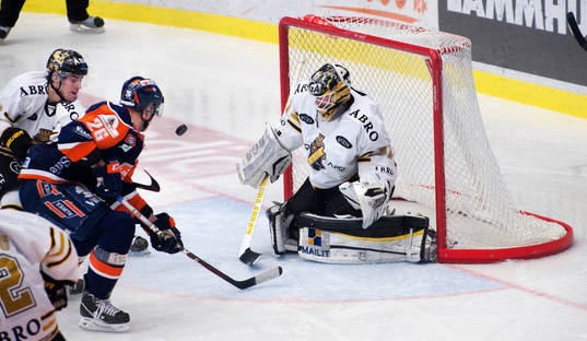 Jan Urbas, Växjö och Daniel Larsson, AIK