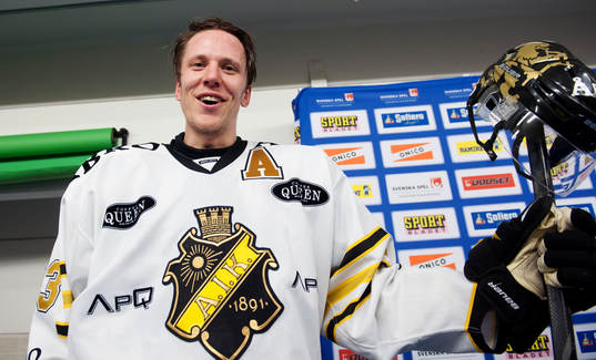 Matchhjälte, Jonas Liwing, AIK, som satte avgörande straff