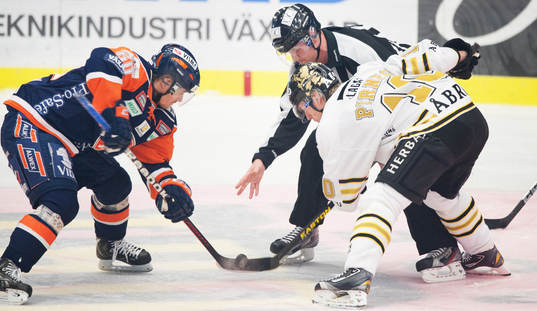 Tekning, Erik Josefsson, Växjö och Esa Pirnes, AIK
